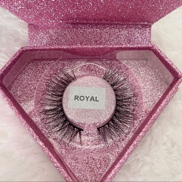 Royal Faux Mink Eye Lashes - Picture 3 of 4